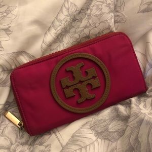 Tory Burch Continental Wallet